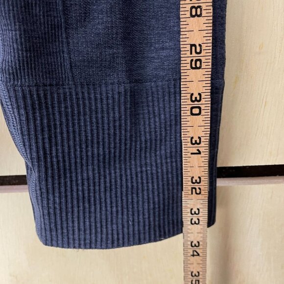 Lululemon Athletica Ebb To Street Pant Grey Sz. 4 Ribbed Stretch - Picture 9 of 11